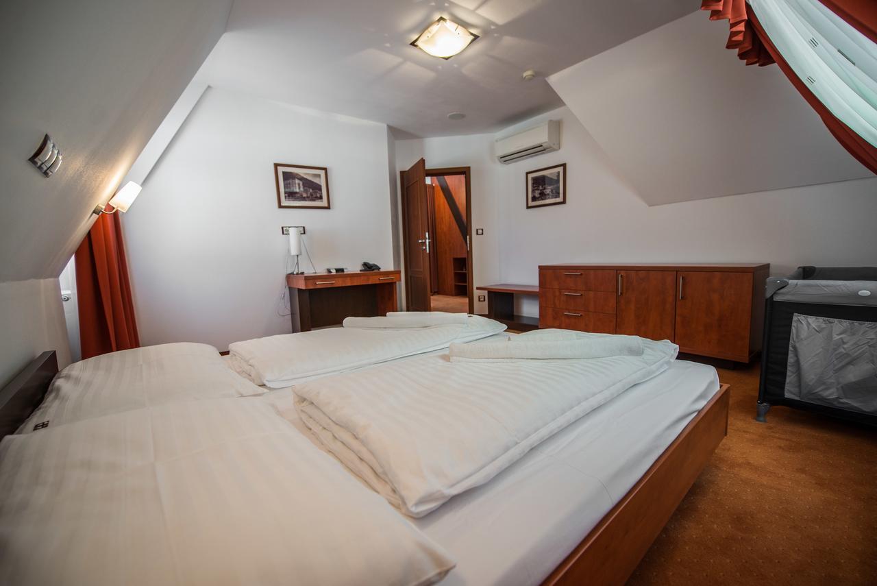 Garni Hotel Praha Trenčianske Teplice Extérieur photo