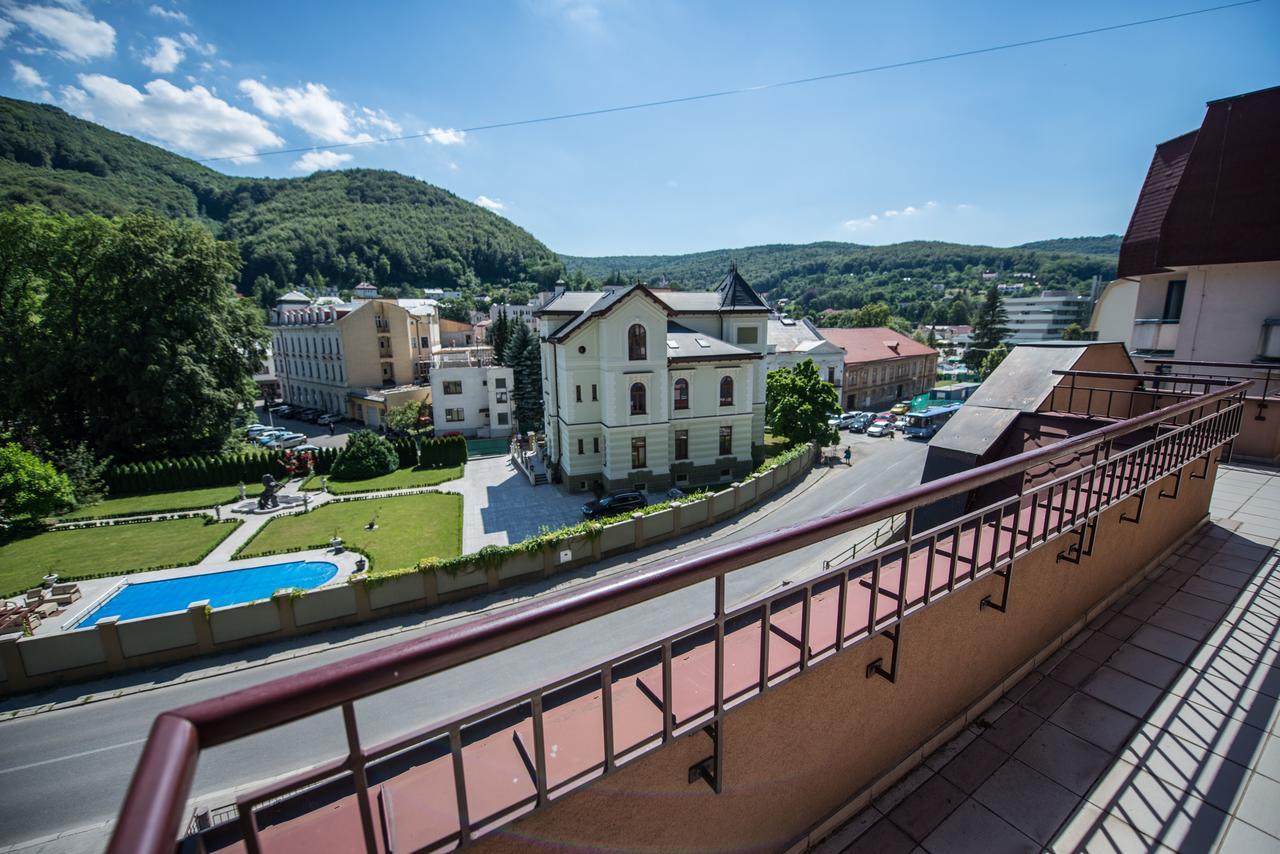 Garni Hotel Praha Trenčianske Teplice Extérieur photo