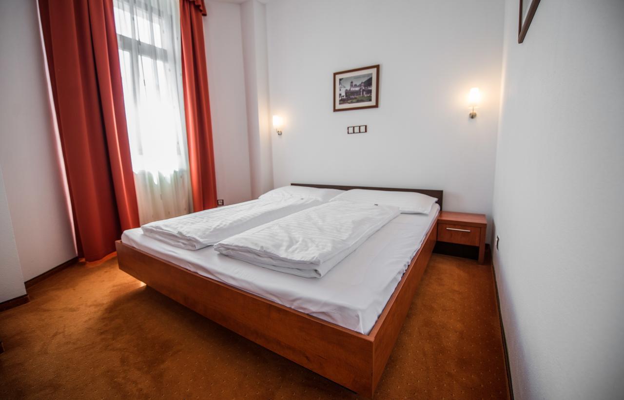 Garni Hotel Praha Trenčianske Teplice Extérieur photo