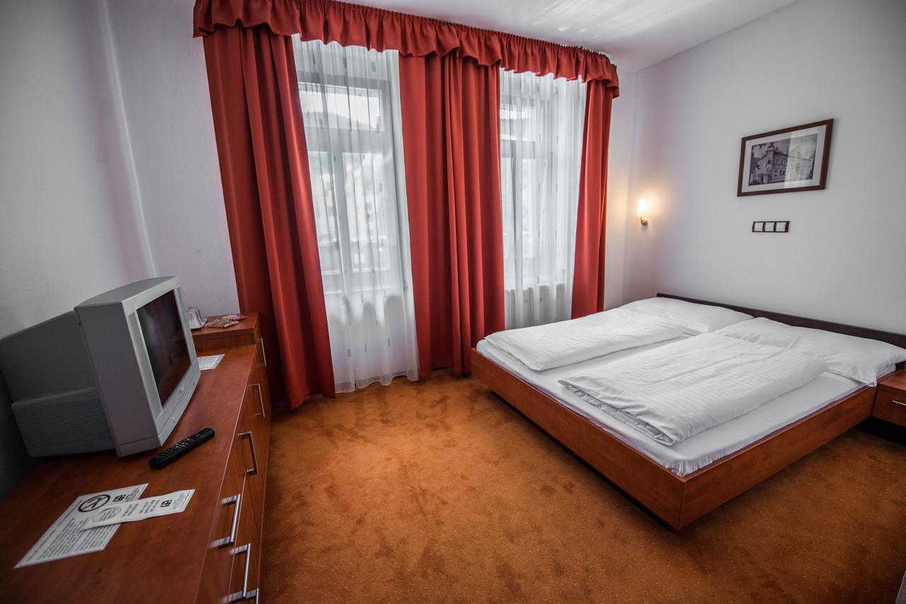 Garni Hotel Praha Trenčianske Teplice Extérieur photo