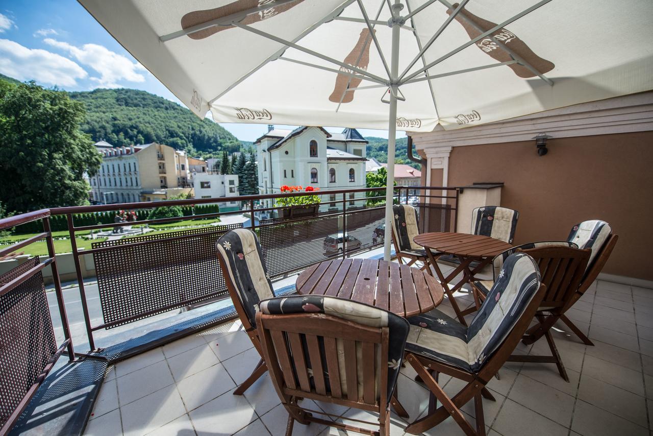 Garni Hotel Praha Trenčianske Teplice Extérieur photo
