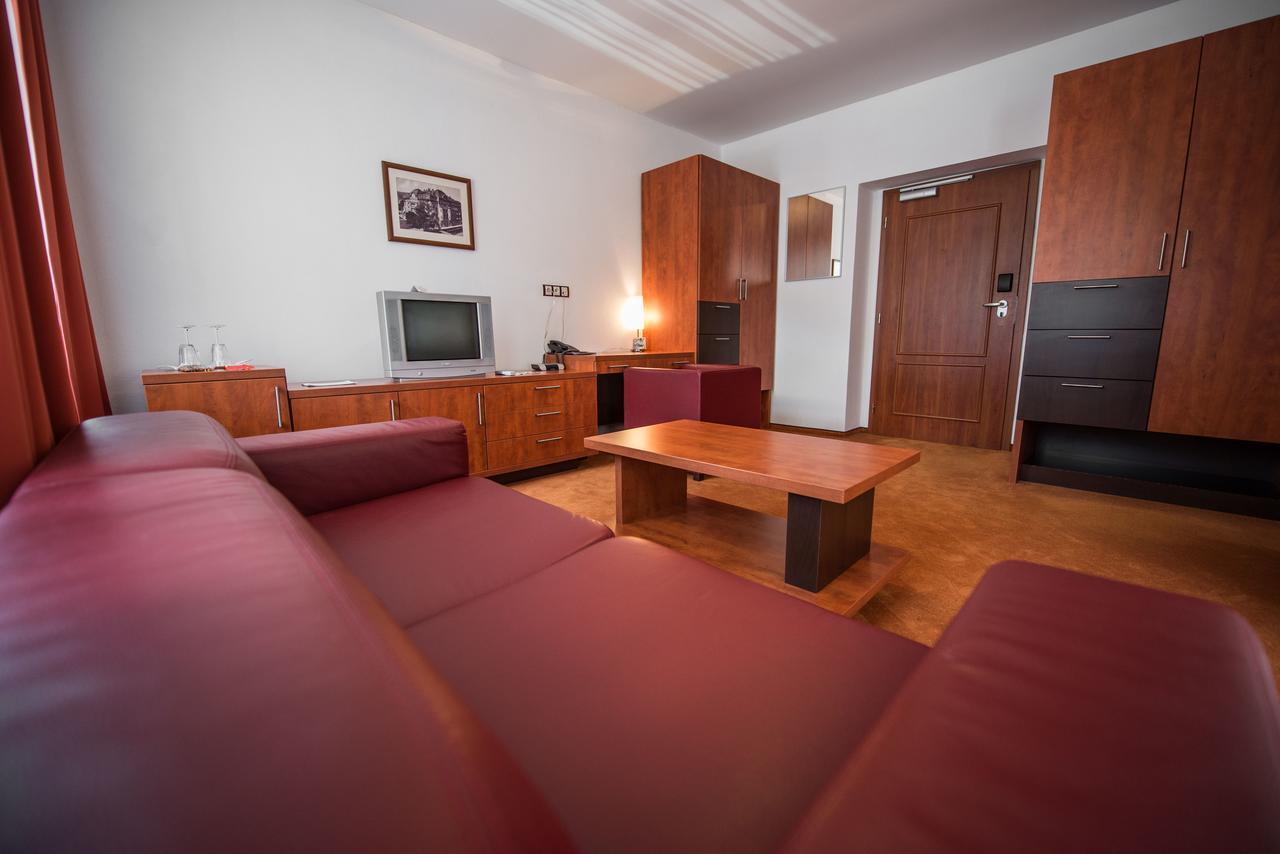 Garni Hotel Praha Trenčianske Teplice Extérieur photo